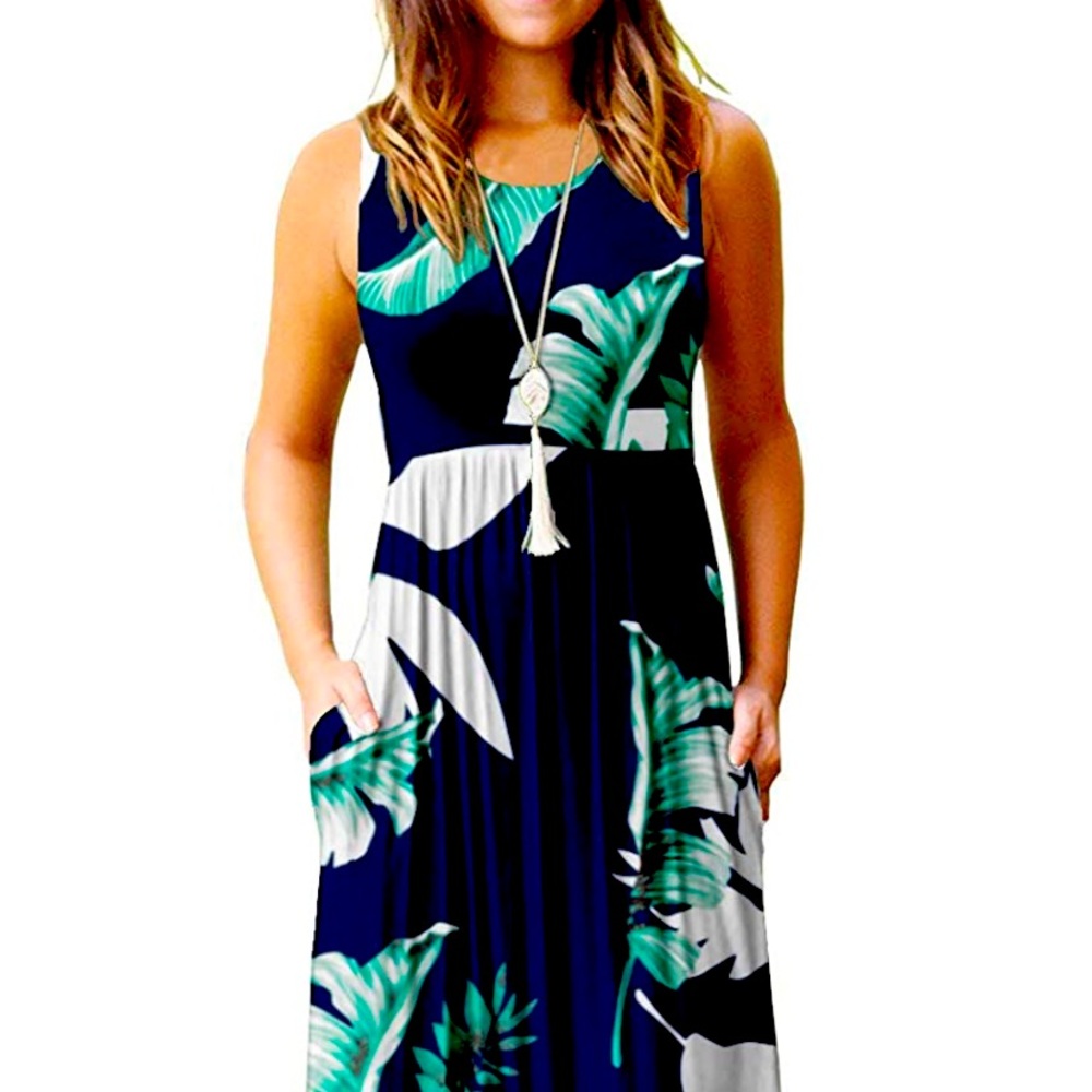 Adorable floral Maxi dress with pockets!!